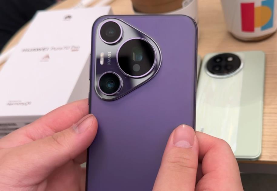华为Pura 70 Ultra vs Pura 70 Pro：哪款旗舰更适合你？