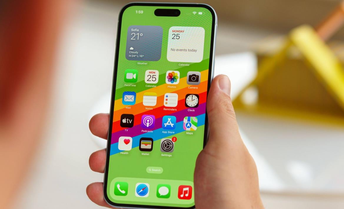 传闻苹果iPhone 17 Plus或采用更小屏幕，与Pro Max拉开差距