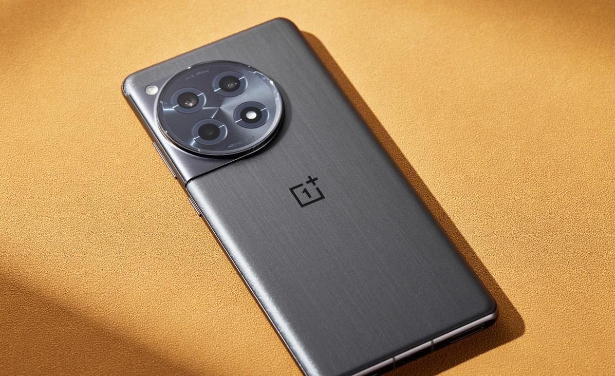 一加OnePlus Ace 3 Pro规格曝光：搭载骁龙8 Gen 3，配备1.5K曲屏