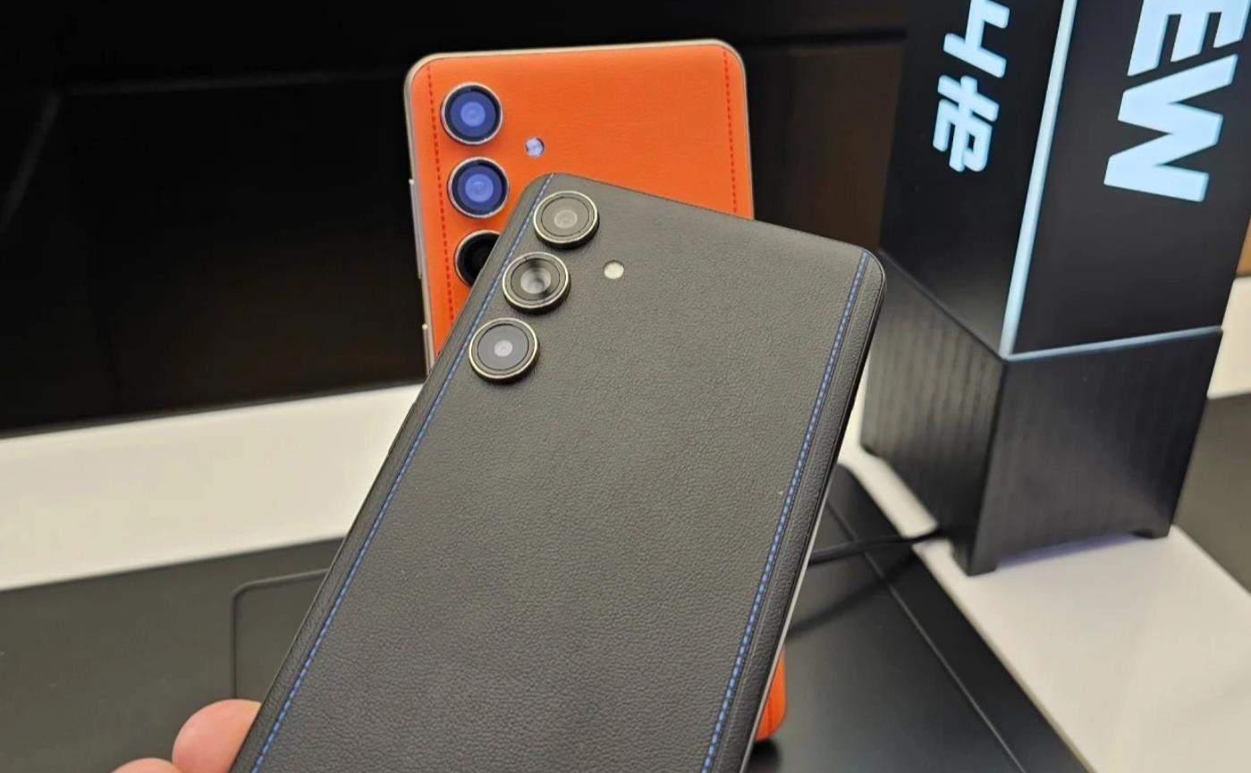 三星Galaxy C55即将开售？ 展示机已正式亮相线下店铺