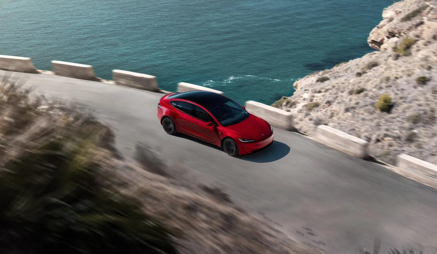 特斯拉新款Model 3 Performance发布：动力升级，售价52990美元起