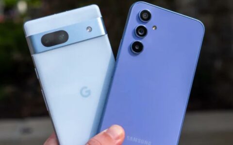 三星Galaxy A55 5G vs 谷歌Pixel 8a：哪款中端手机更值得期待？