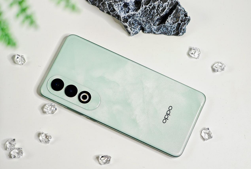 实测OPPO K12：打造“百瓦闪充”新王者