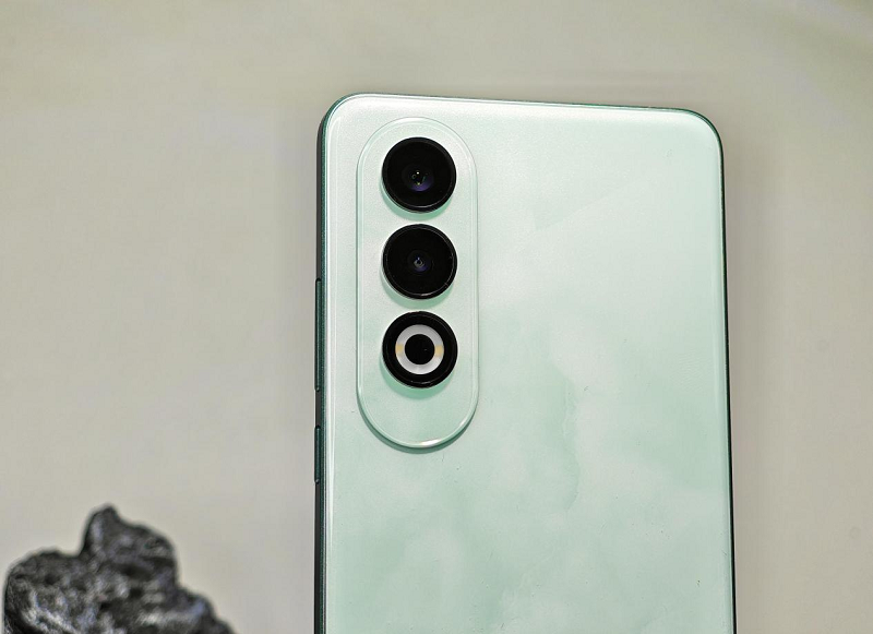 实测OPPO K12：打造“百瓦闪充”新王者