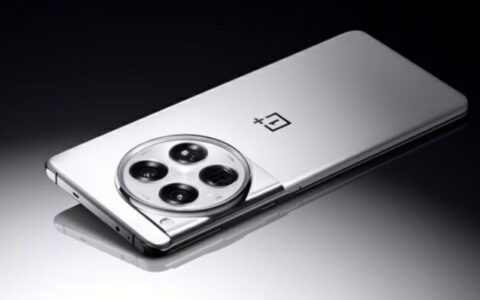 一加OnePlus 13旗舰机型曝光：预计搭载高通骁龙8 Gen 4与全新2K屏幕，下半年惊艳亮相