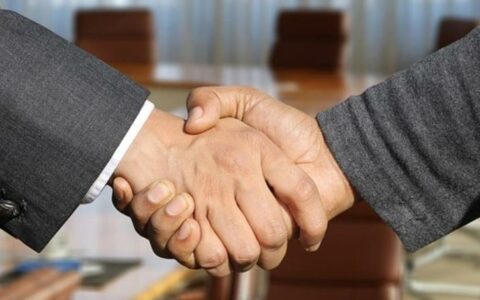 美联邦贸易委员会宣布：全面禁止竞业协议，保障员工跳槽自由