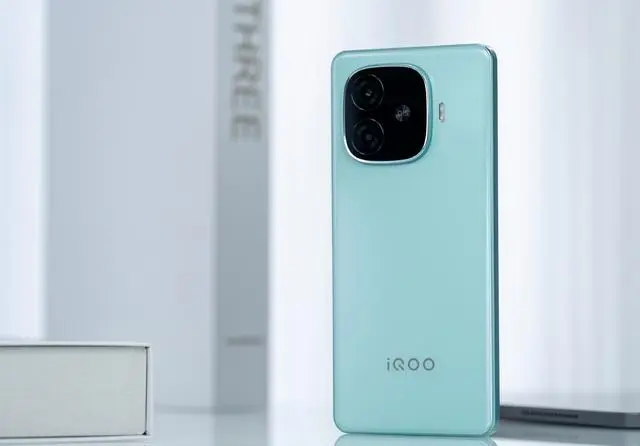 iQOO z9 turbo上手体验评测：中端机中iQOO赢麻了