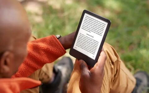 亚马逊Kindle入门级16GB电子阅读器限时优惠，80美元抢购，优惠20%！