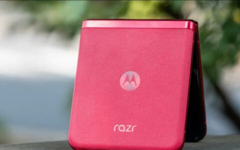 摩托罗拉Razr Plus 2024新图曝光，预计即将上市