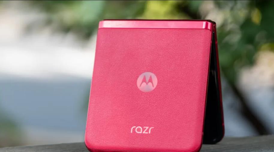 摩托罗拉Razr Plus 2024新图曝光，预计即将上市