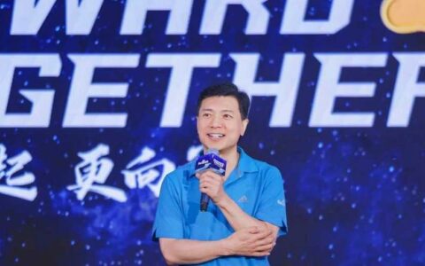 李彦宏肯定百度文心一言AI技术，无人化商业运营前景广阔