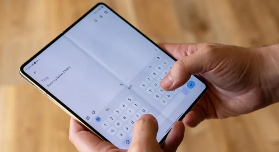 三星Galaxy Z Fold 6最新传闻：折痕问题或有新突破