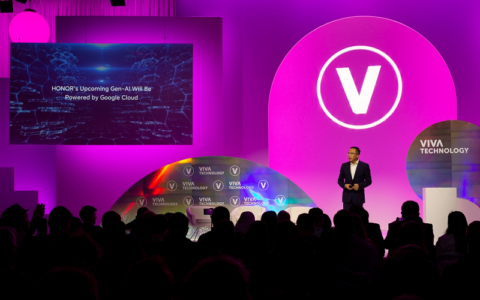 荣耀亮相欧洲科技盛会VivaTech，官宣未来生成式AI将搭载谷歌云