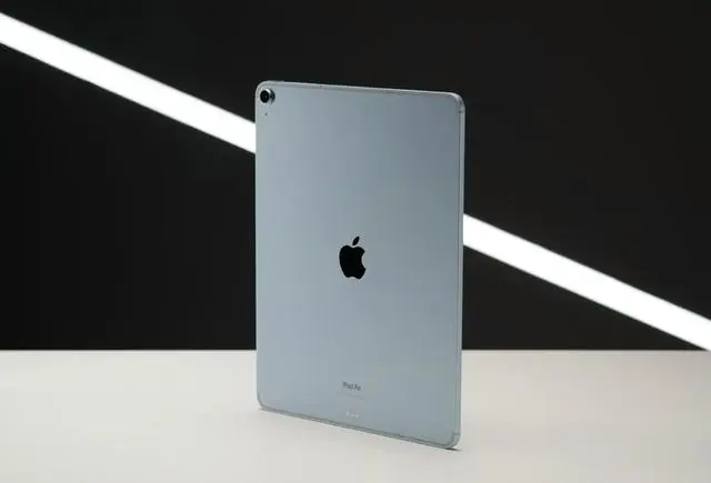 全新M2 iPad air到底值不值得买？是买11英寸还是13英寸？