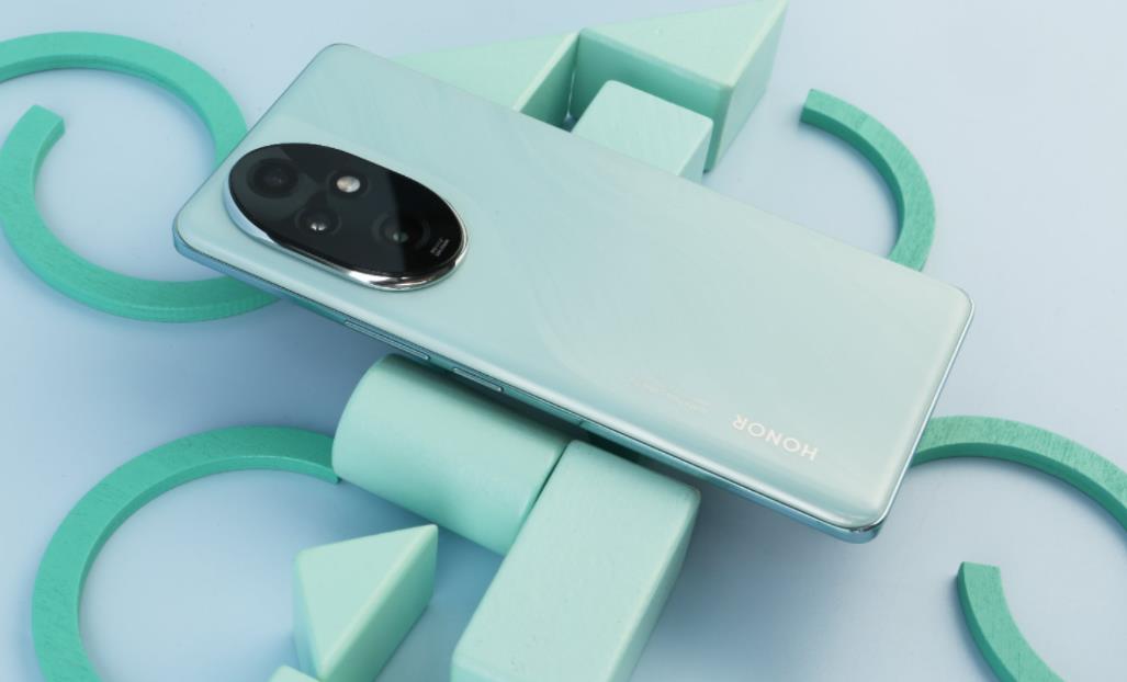 vivo S19系列 vs 荣耀200系列：影像霸主与性能先锋的巅峰对决