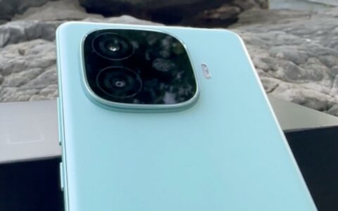 iQOO Z9 Turbo全面评测：致敬旗舰设计，性能与屏幕双双亮眼