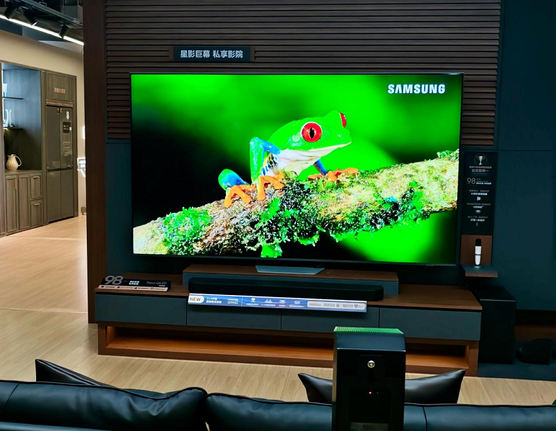 三星Neo QLED 4K电视QN90D评测：AI加持 打造更沉浸的巨幕视听盛筵