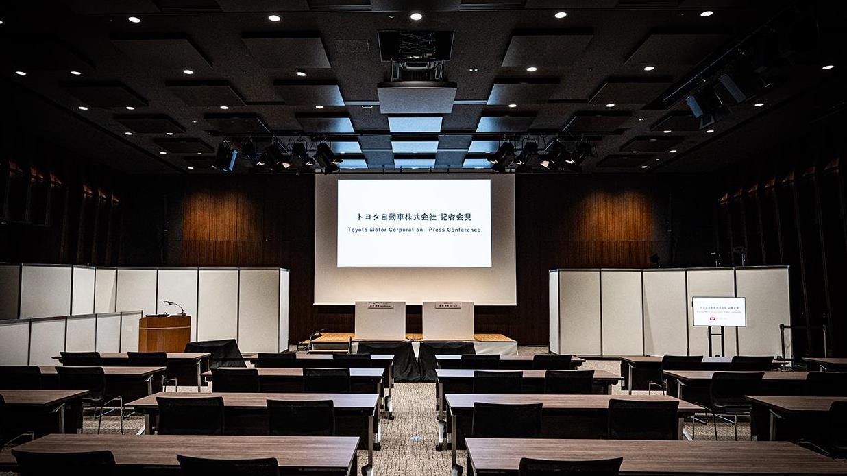 丰田宣布多款车型测试方法违规，暂停部分车型销售