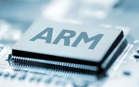 Arm首席执行官展望AI硬件未来：预计到2025年底超千亿设备支持AI