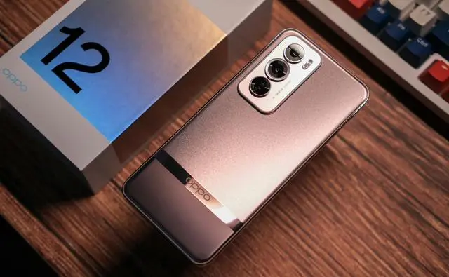 颜值与实力并存！OPPO Reno12 Pro体验评测，你的理想之选