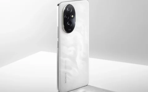 轻薄旗舰新选择！荣耀200 Pro，同价位下的性价比之王！