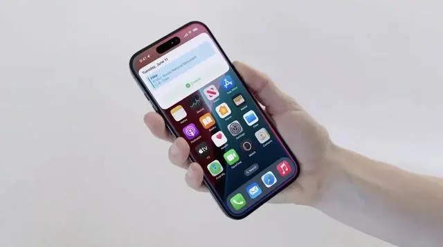 苹果推出新版Siri：人工智能驱动，更智能、更个性化