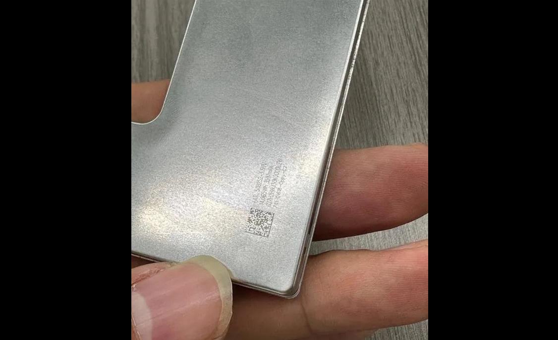 苹果iPhone 16 Pro电池容量提升及散热新方案曝光