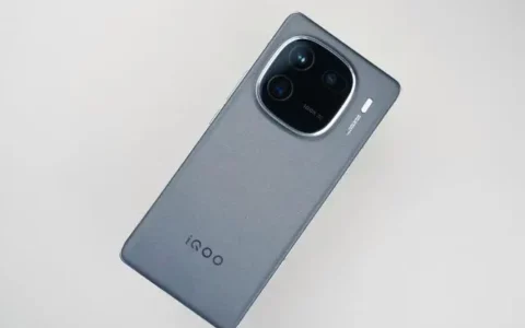 iQOO 12 Pro 详细体验评测：颜值与性能并存，旗舰手机的新标杆