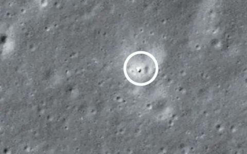 NASA在月背拍到嫦娥六号着陆点