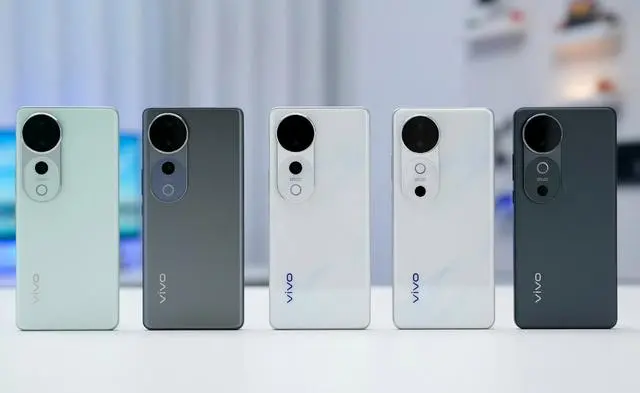 OPPO Reno12和荣耀200与vivo s19三款中端机哪个值得买？