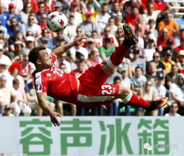 为大场面而生！那个上演“容声倒勾”的男人，又一次震惊了全世界