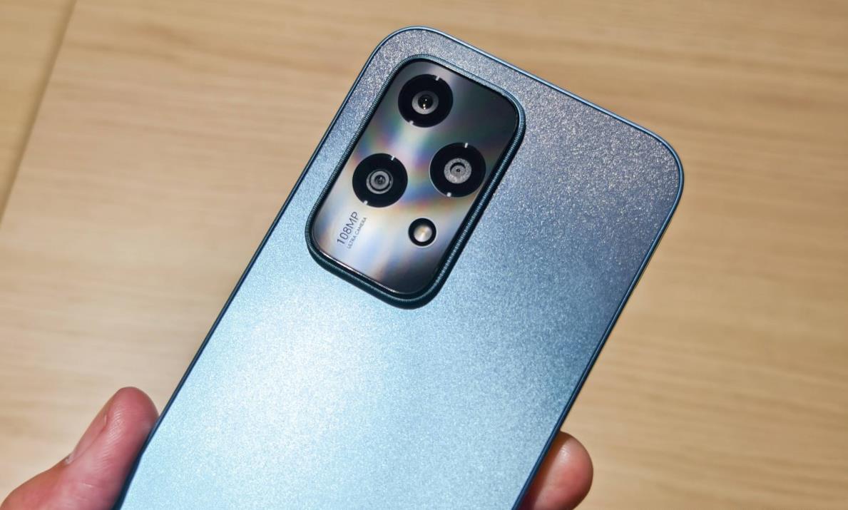 荣耀Honor 200 Lite上手体验，引领轻薄潮流