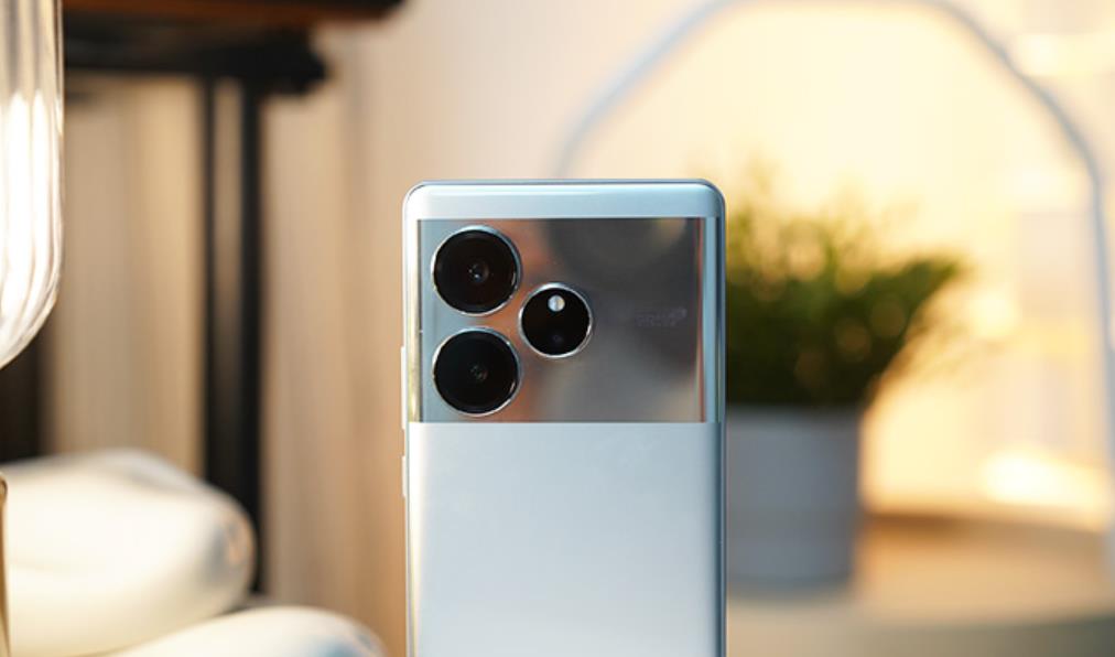 realme GT 6评测：旗舰杀手再现，设计优雅性能强劲