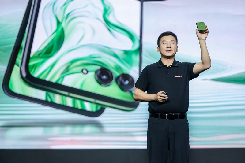 元启版AI手机与AI PC齐发布，联想夏季发布会引领智能终端潮流