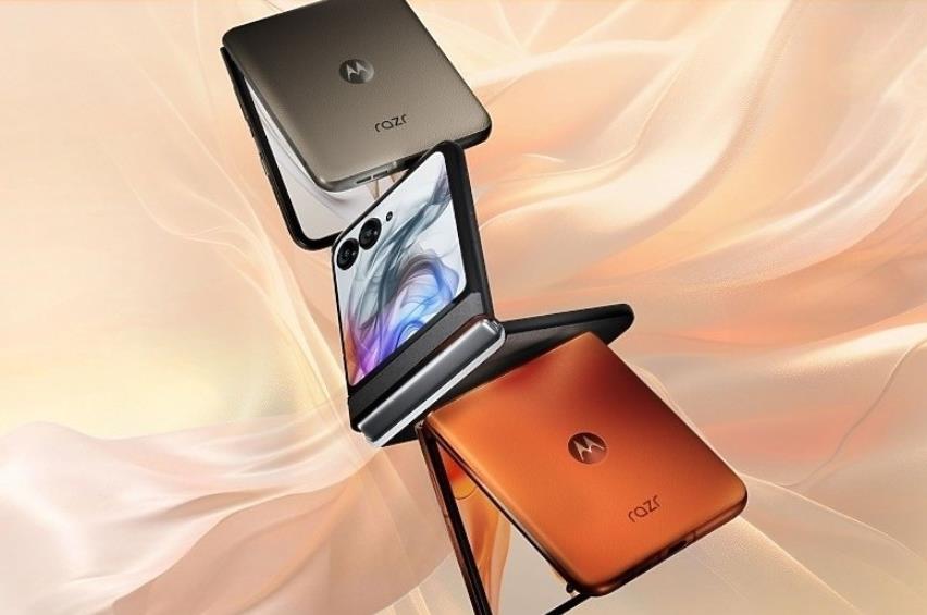 Motorola Razr 50系列折叠屏手机亮相：大屏升级、防水新体验
