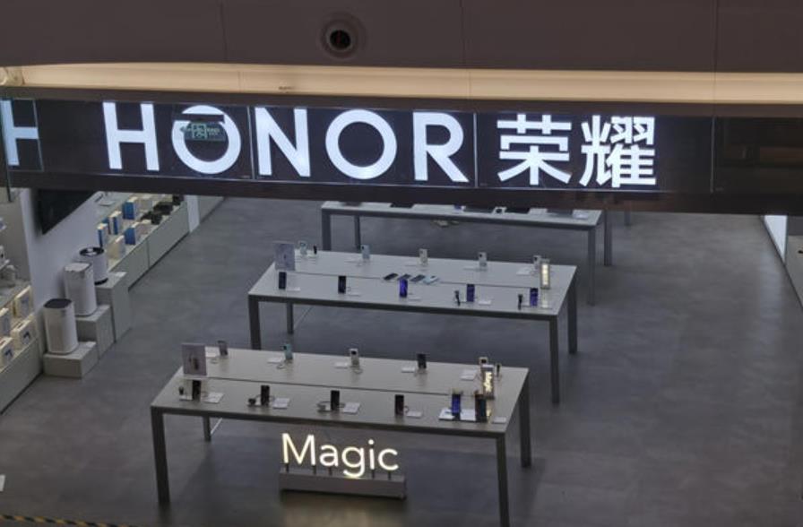 荣耀Magic V3要来了，一款全能折叠屏旗舰