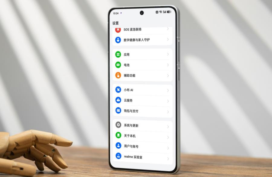 realme GT6真机照曝光：采用极窄边框
