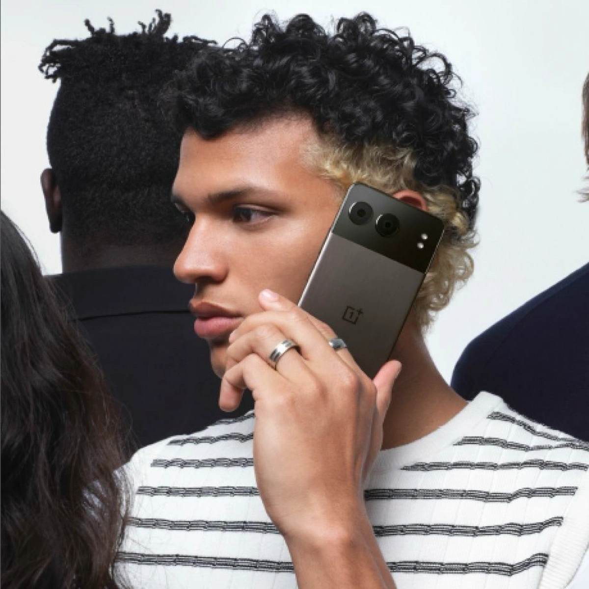 OnePlus Nord 4 采用全金属机身 首款搭载 AI 中端芯片组的国际手机499 欧元起