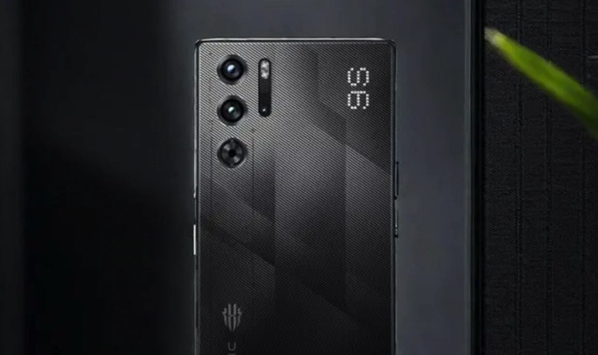 红魔9S Pro+值不值得买？搭载骁龙8 Gen3领先版带来极致体验