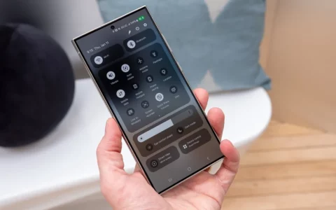 三星将在基于 Android 15 的 One UI 7 上解锁卫星连接功能