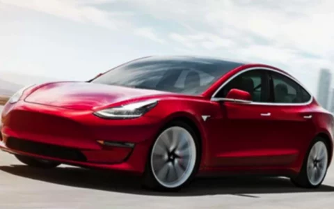 Tesla特斯拉下周三凌晨发布二季度财报 有分析师预计营收251亿美元