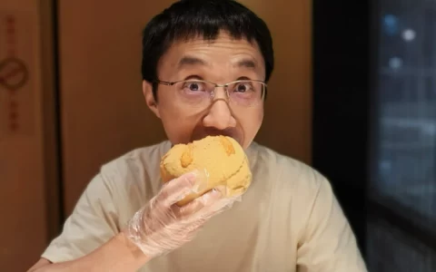 华为Pura 70 Pro+和Pura 70 Ultra上线AI扩图功能 华为终端BG CTO李小龙微博晒图
