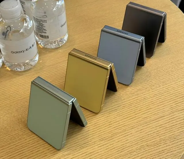 三星 z flip6评测：是美丽还是小废物？2分钟给你答案