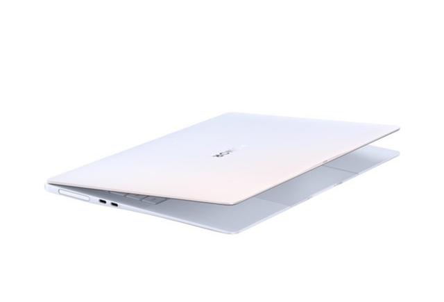 7799元起 荣耀超轻薄旗舰笔记本MagicBook Art 14火热开售