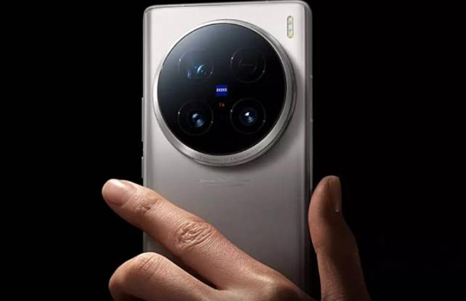 vivo X200 Pro影像升级：22纳米新主摄，天玑9400强芯助力