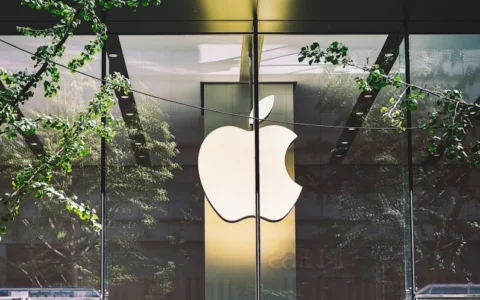 苹果第三财季大中华区营收下滑超6%    未来押注 AI 及iPhone 16