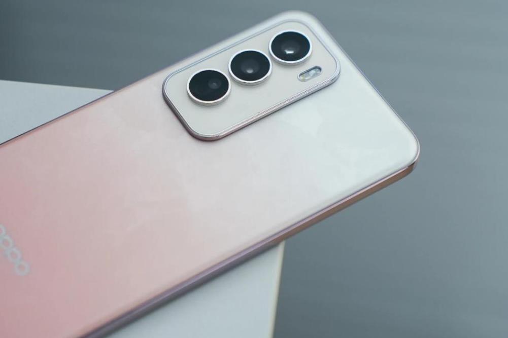 OPPO Reno 12参数：全面升级，重塑拍照与性能新标杆