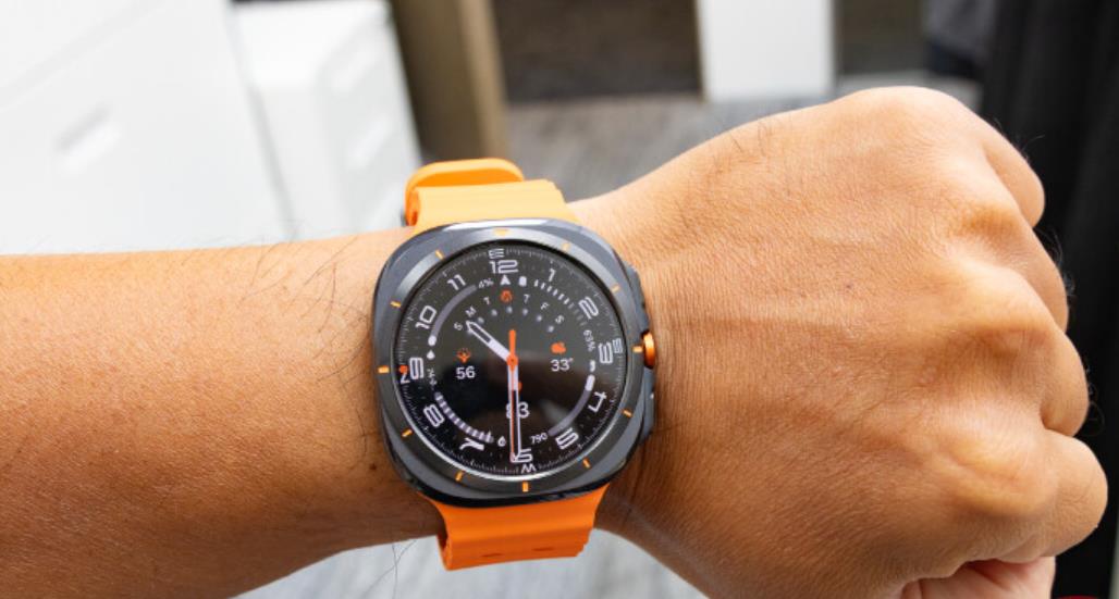 三星高层震怒：Samsung Galaxy Watch Ultra被指抄袭苹果，下令彻查
