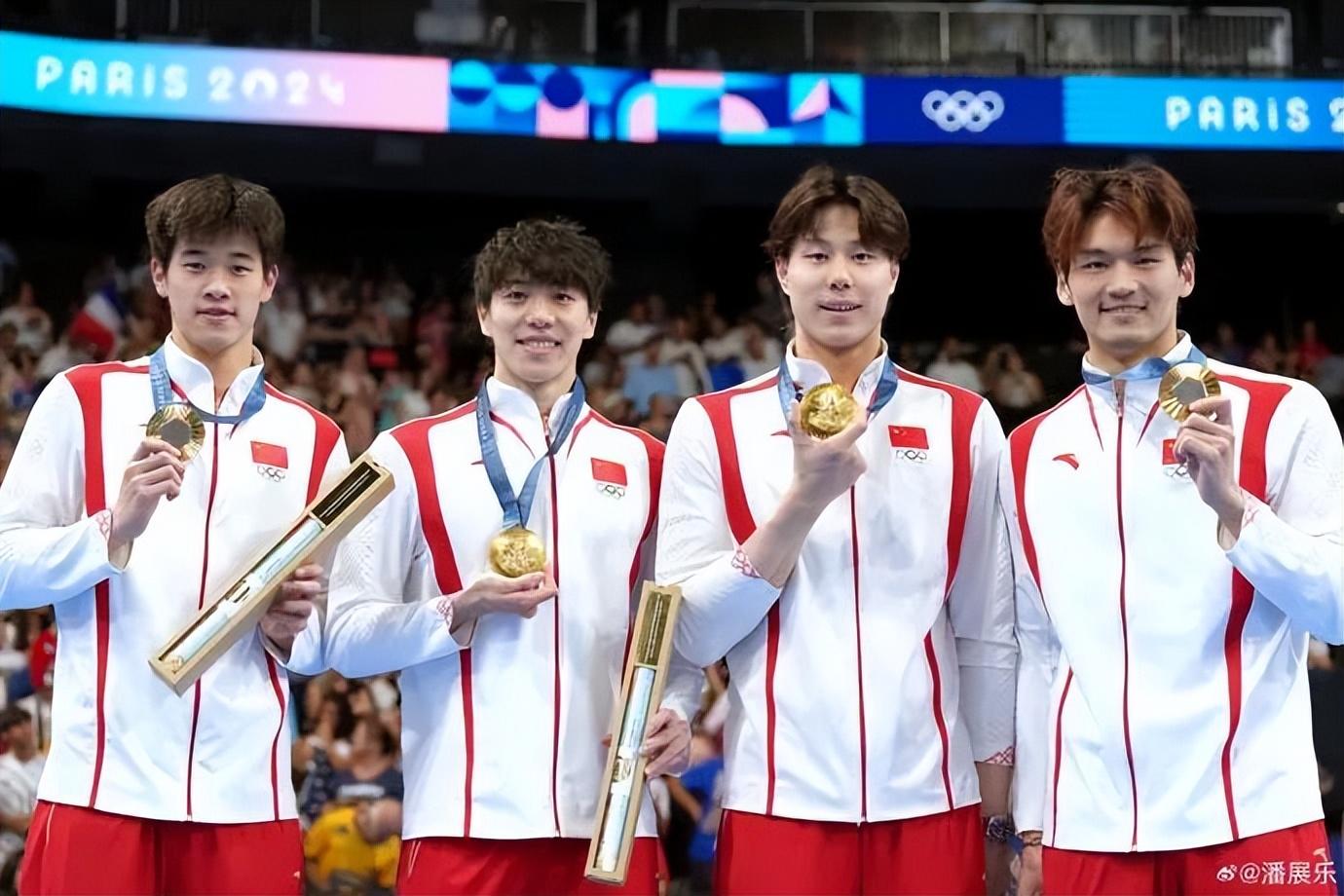 千万签约郑钦文却被骂“毒奶”，奥运营销伊利要学耐克