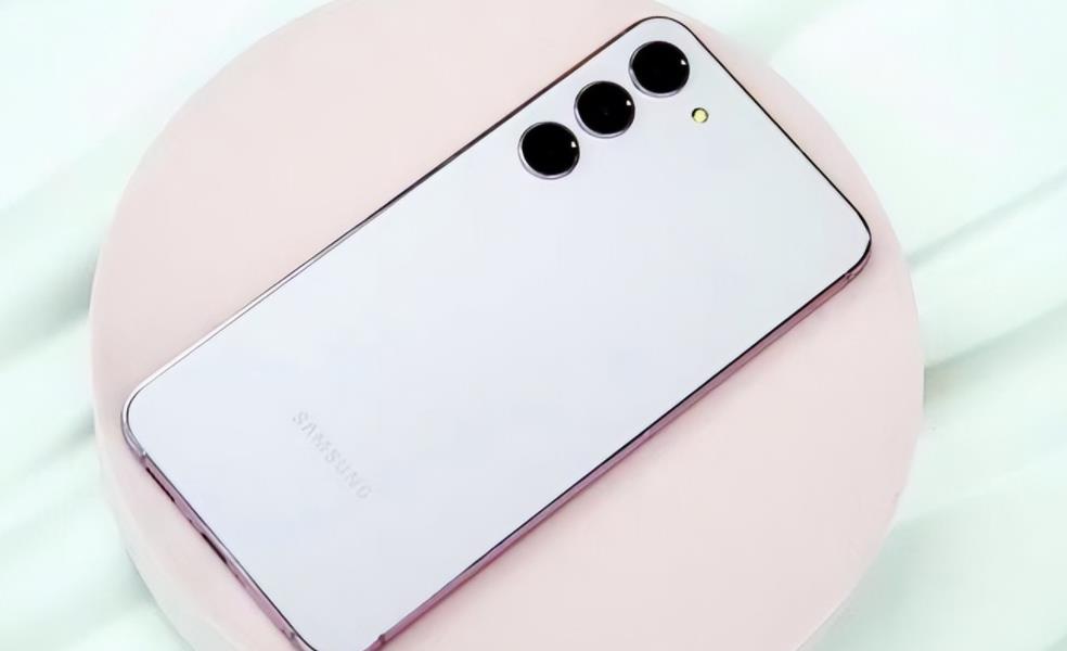 三星Galaxy S24 FE系列获官网“剧透”，年轻化设计搭配旗舰性能引期待